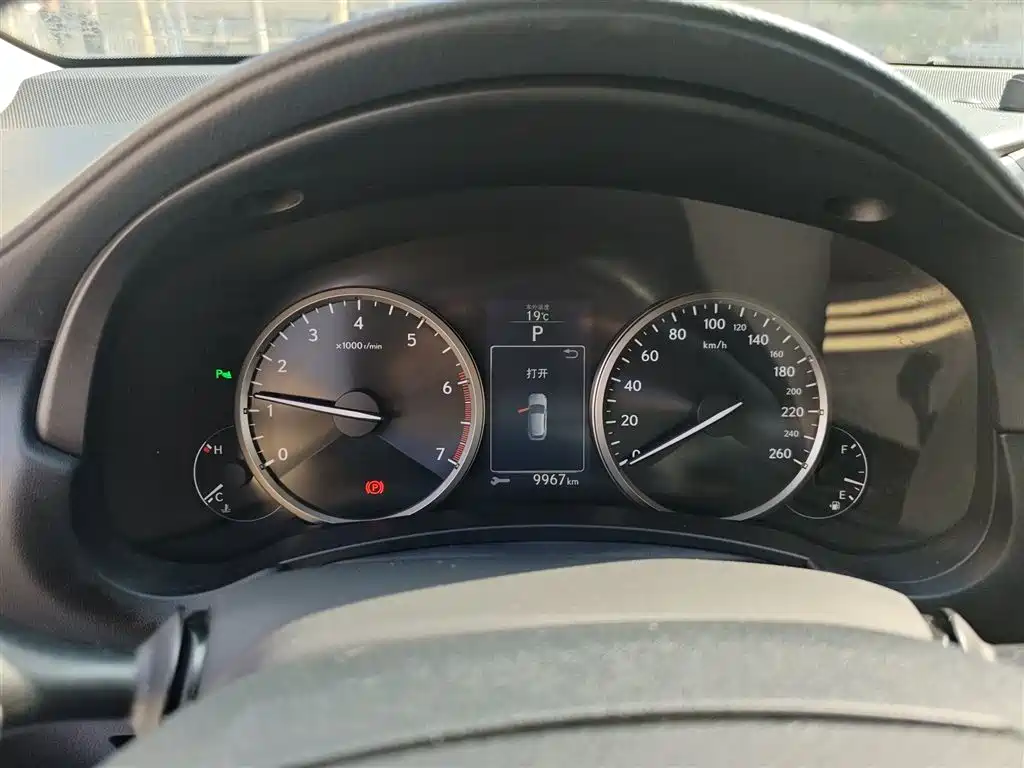 Lexus NX 2015 200t AWD F Sport фото 8