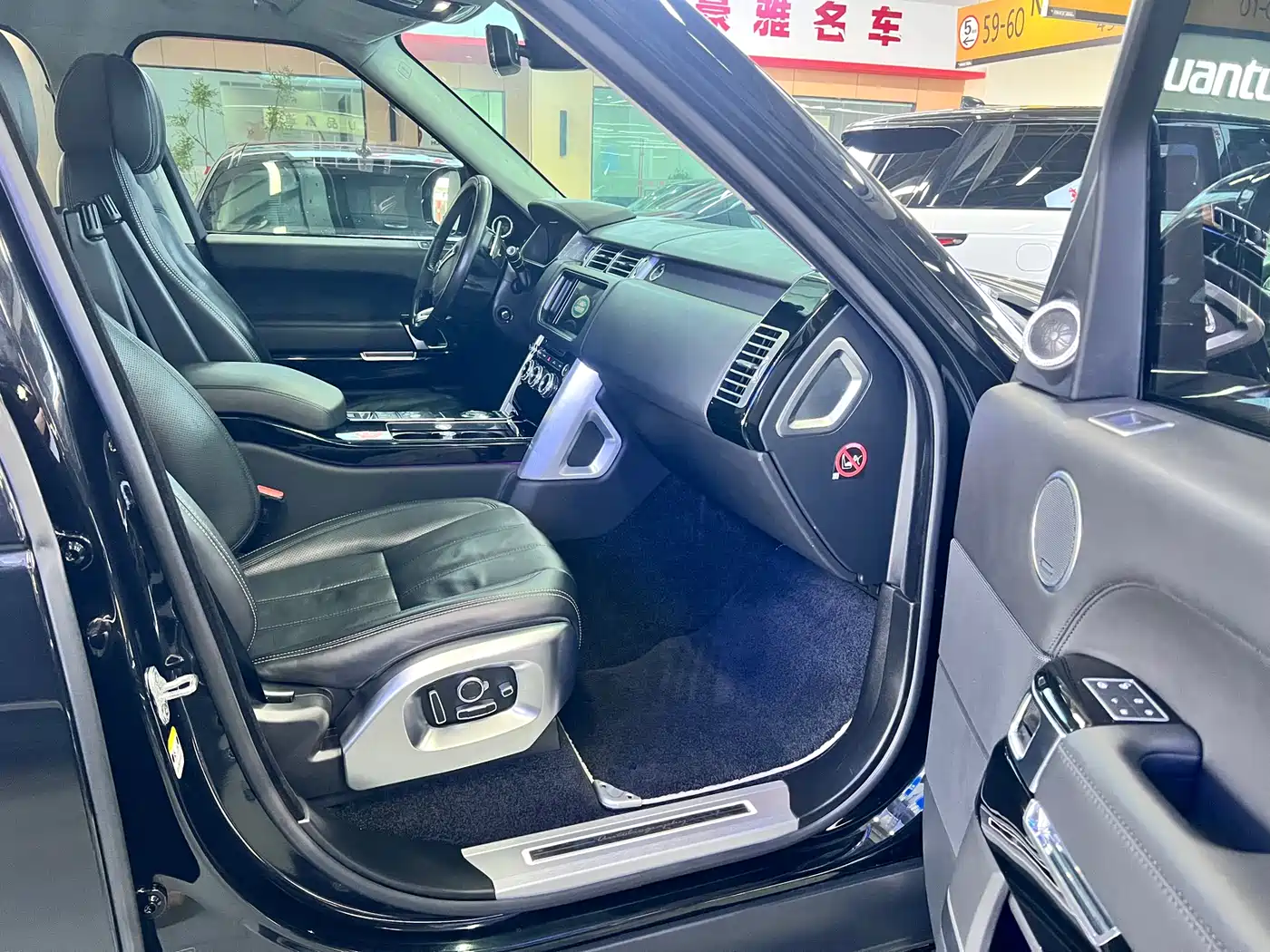 Land Rover Range Rover 2017 3.0 SC V6 Vogue фото 6