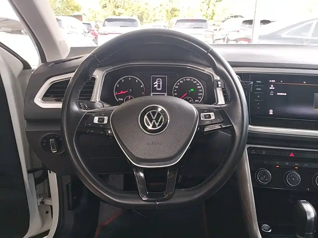 Volkswagen T-Roc, миниатюра 11