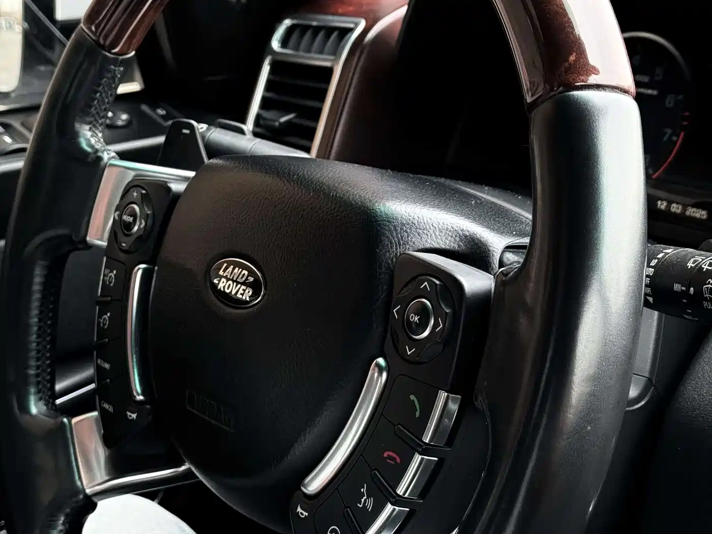 Land Rover Range Rover 2012 5.0 SC V8 фото 6