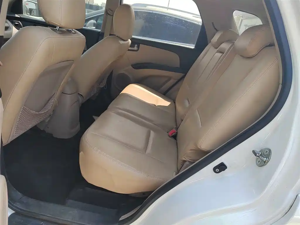 Kia Sportage 2013 2.0L Automatic 2WD GL фото 17