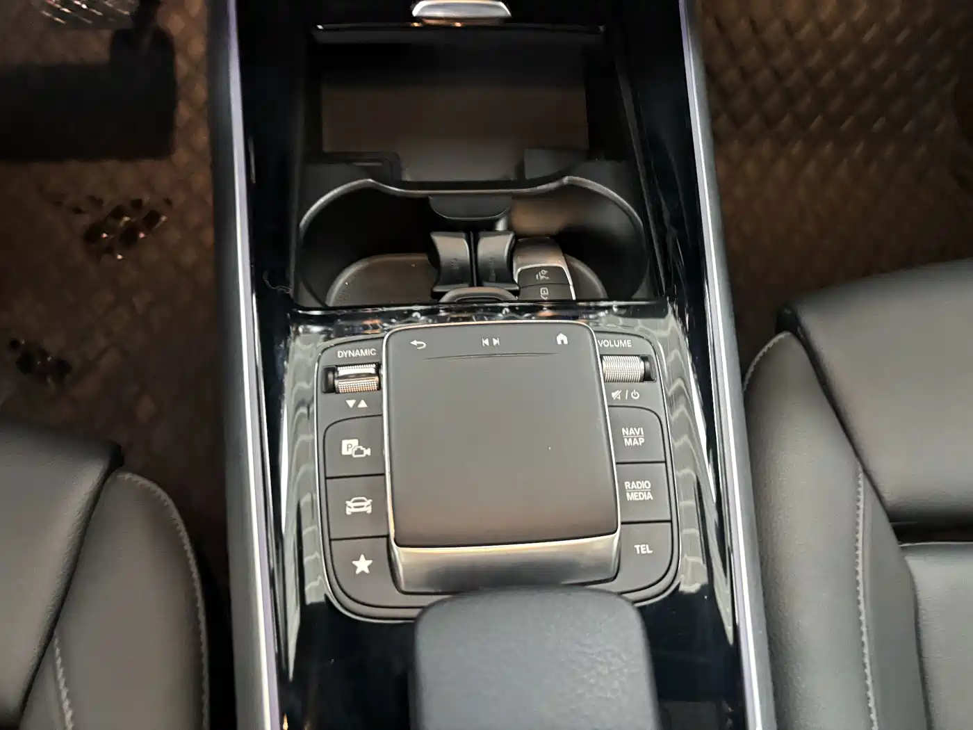 Mercedes-Benz GLA 2023 2023 GLA 220