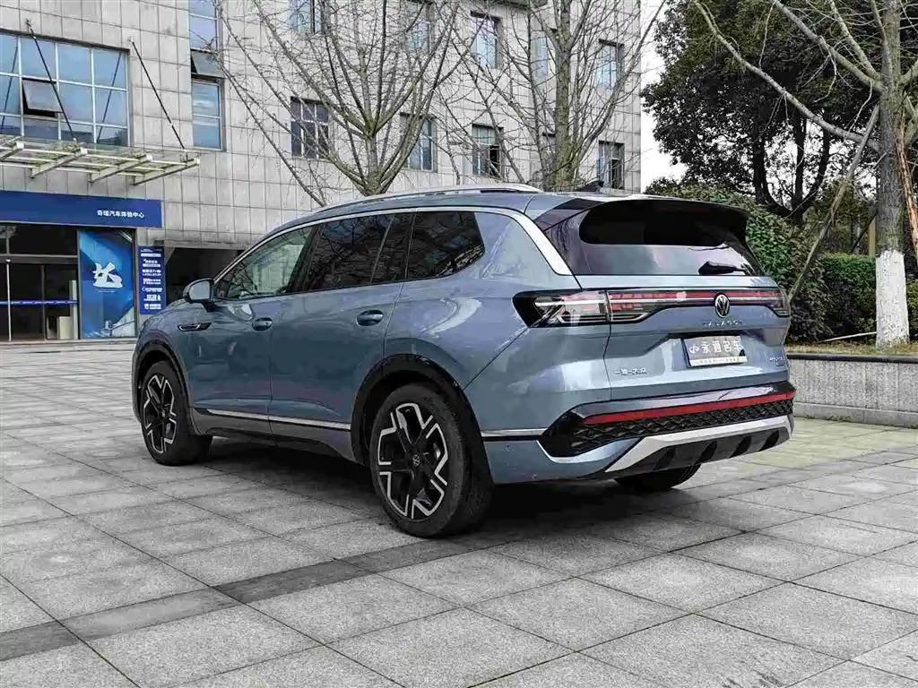Volkswagen Talagon 2025 450TSI R-Line 6-Seater фото 4