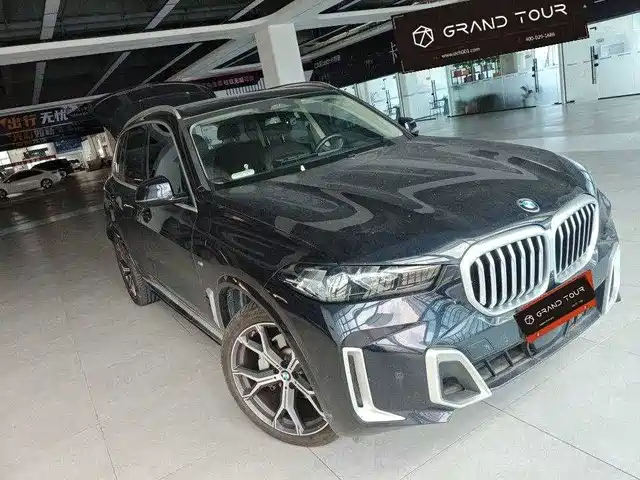 BMW X5 2023 xDrive 30Li Premium M Sport Package — фото 2