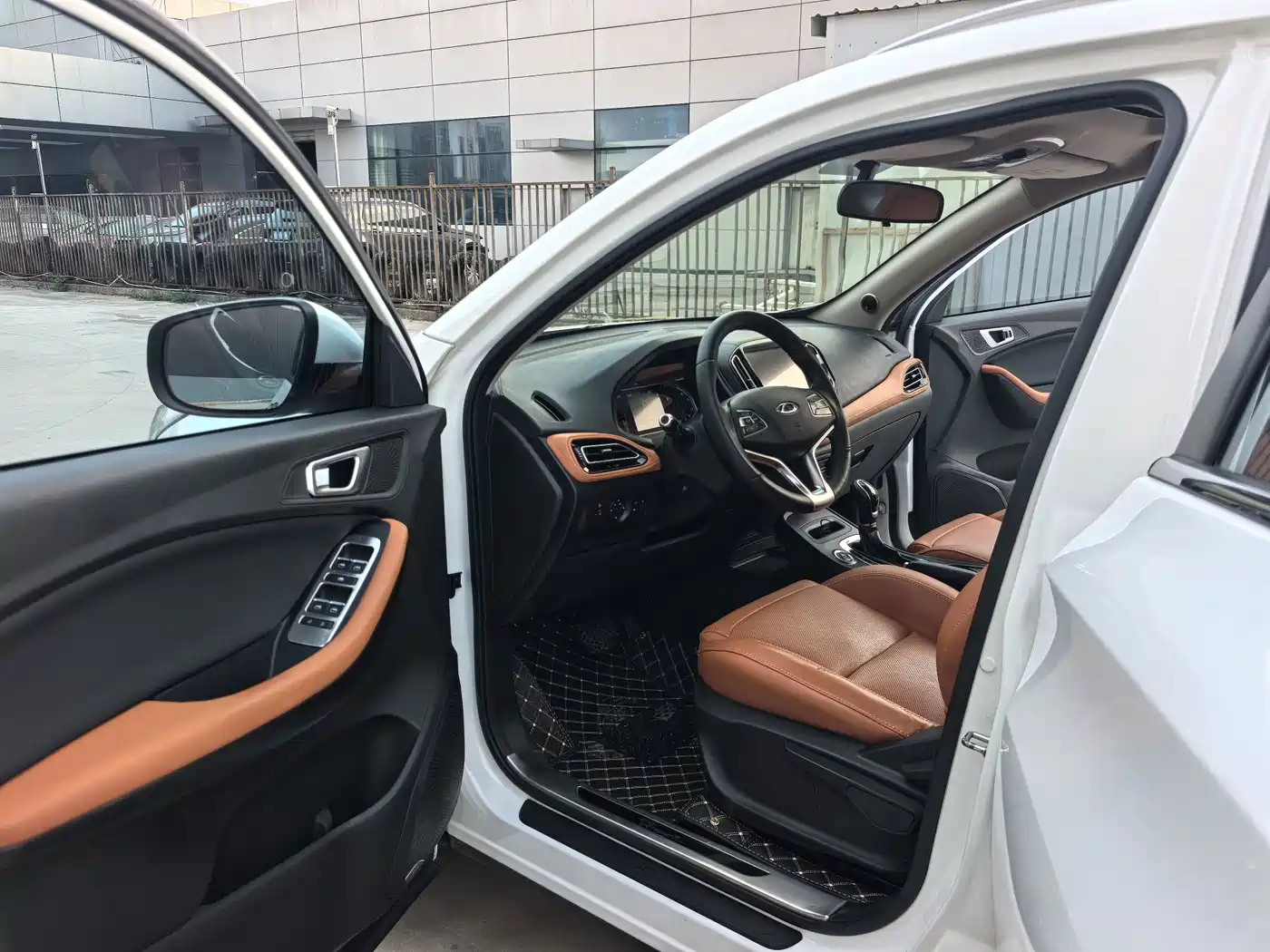 Chery Tiggo 7 2016 2016 2.0L CVT Bright Edition