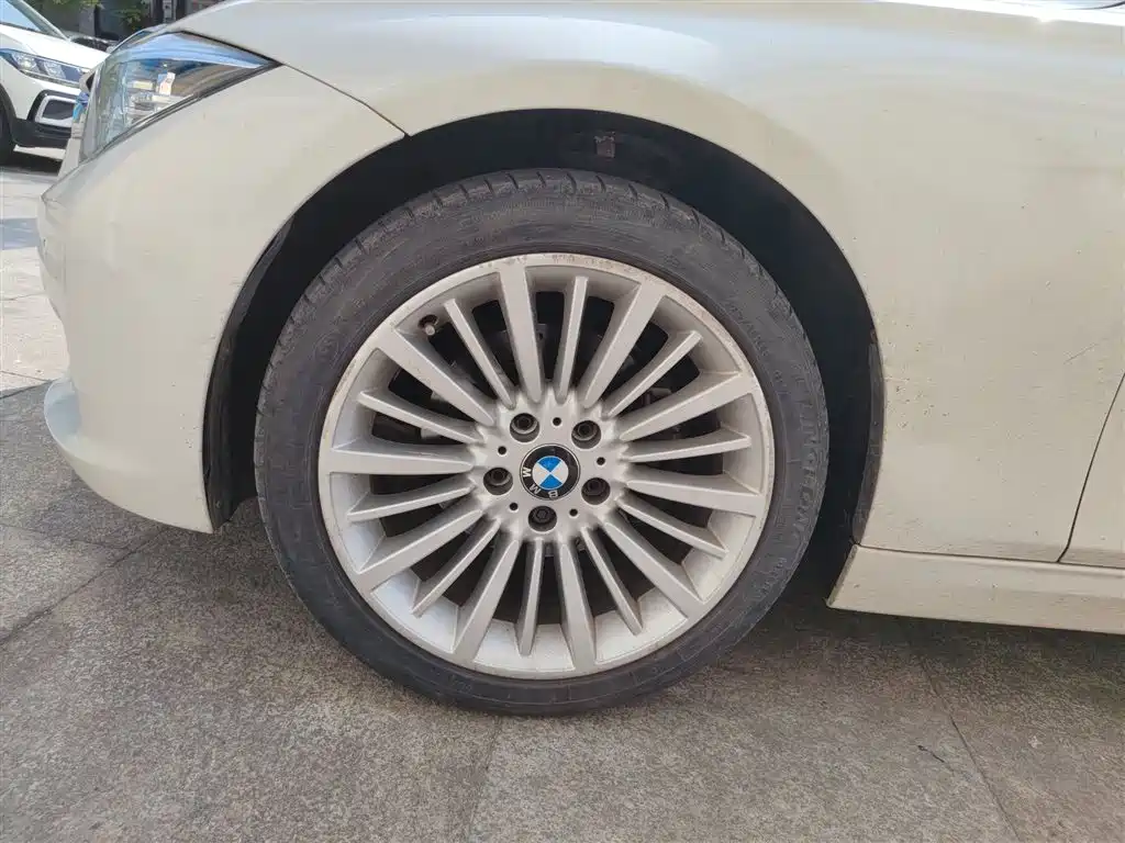 BMW 3 Series 2018 320Li Fashion Style фото 23