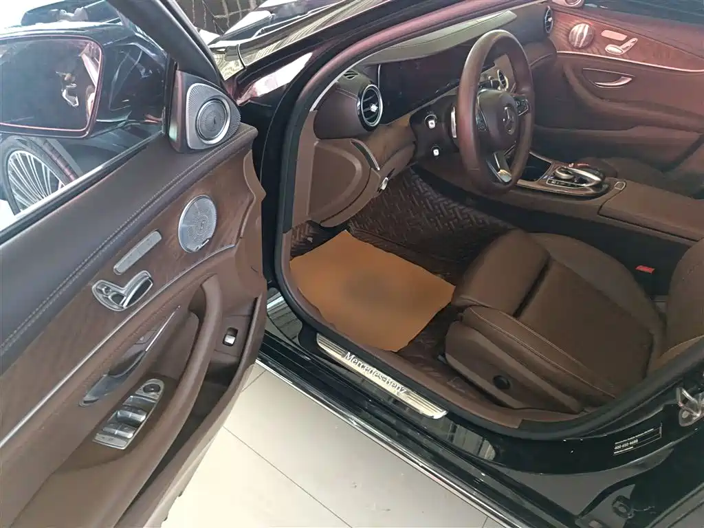 Mercedes-Benz E-Class 2018 Facelift E 200 L фото 12