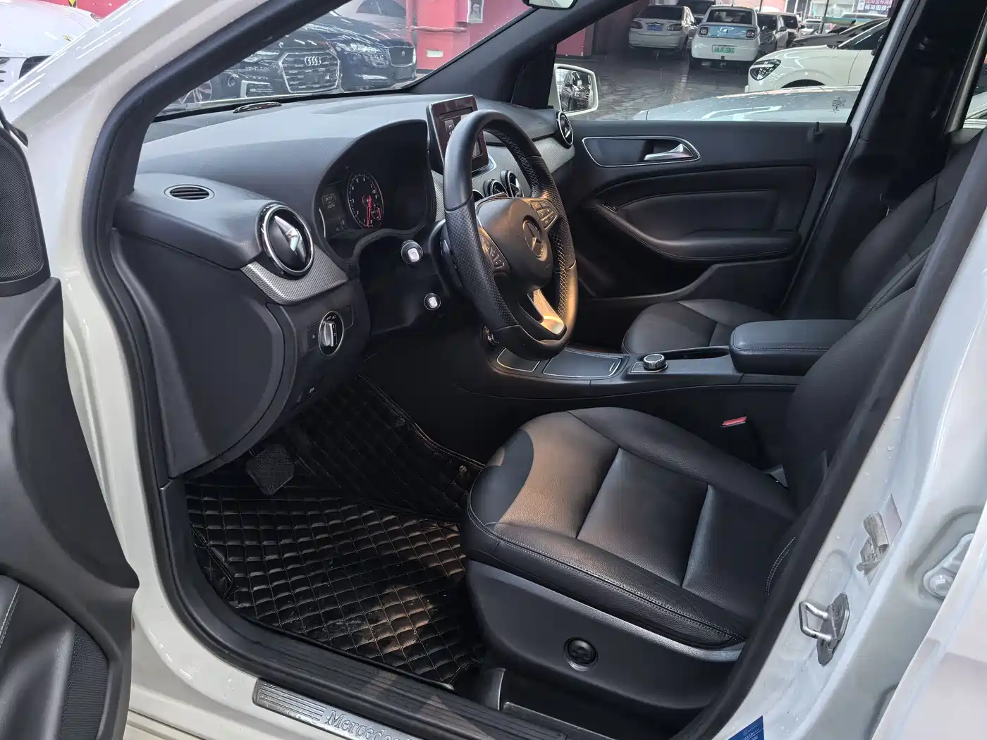 Mercedes-Benz B-Class 2015 B 200 Style фото 7