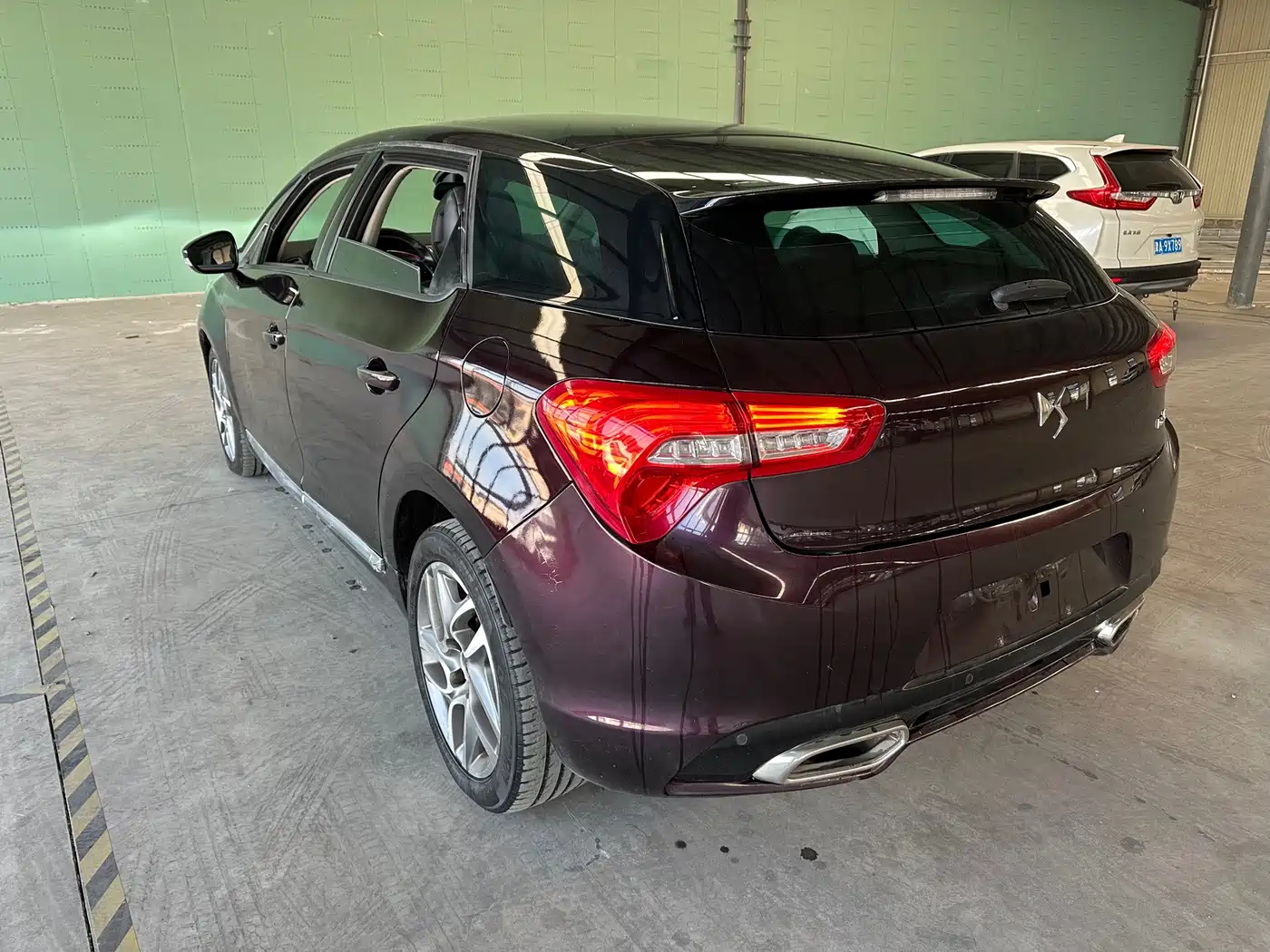 DS 5 2015 2015 1.6T Elegance THP160