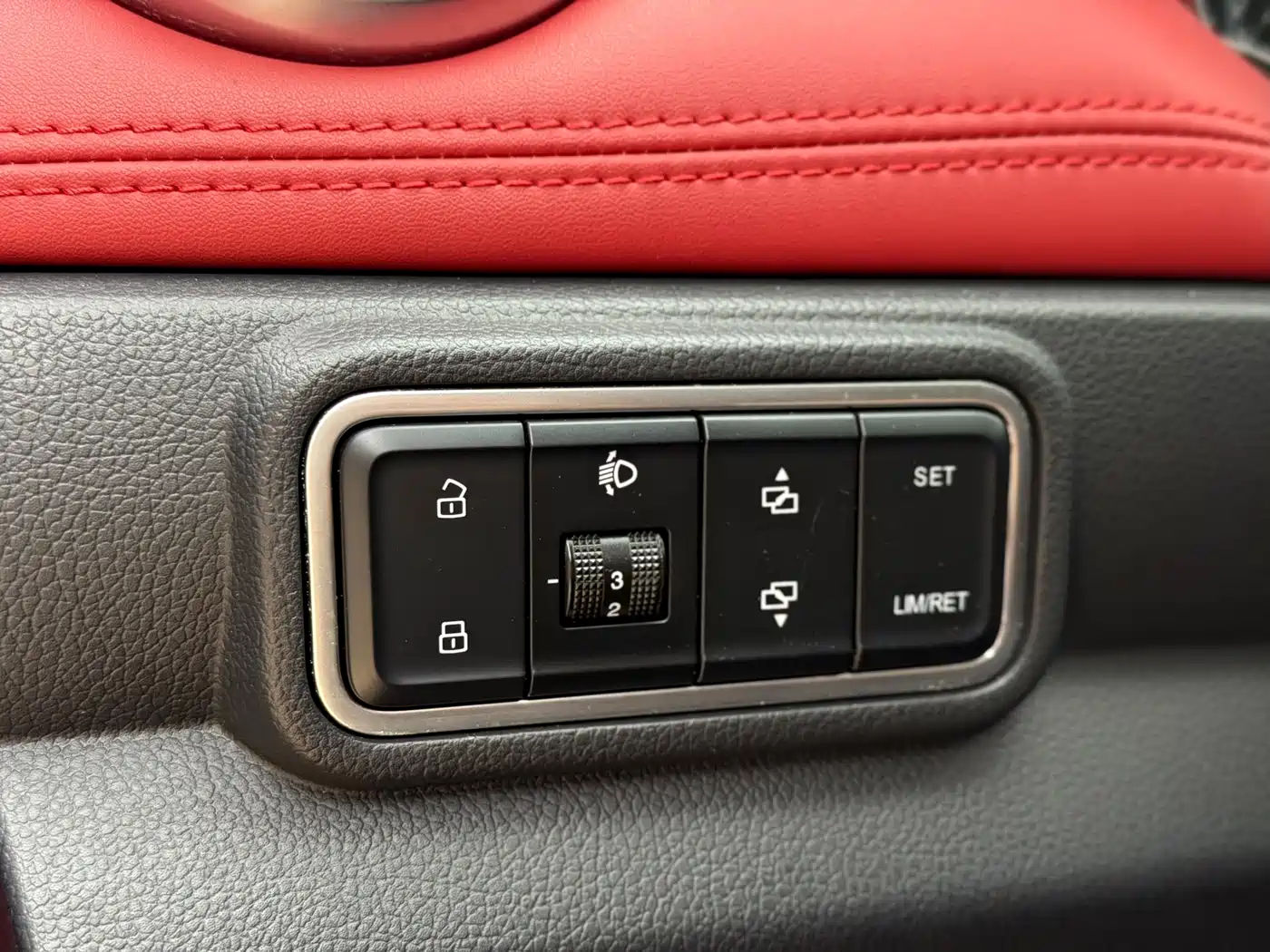 Haval H1 2015 2015 1.5L AMT Premium