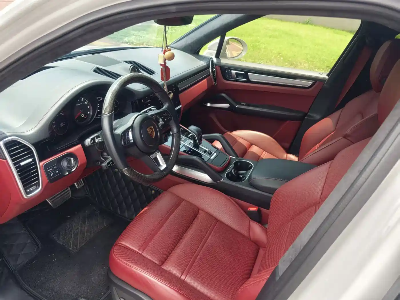 Фото 4 - Porsche Cayenne