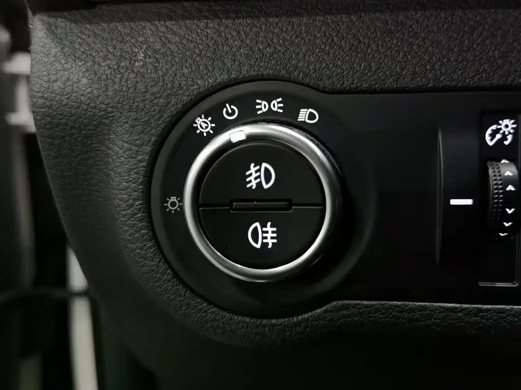 Haval H8 2015 2.0T 4WD Luxury фото 21
