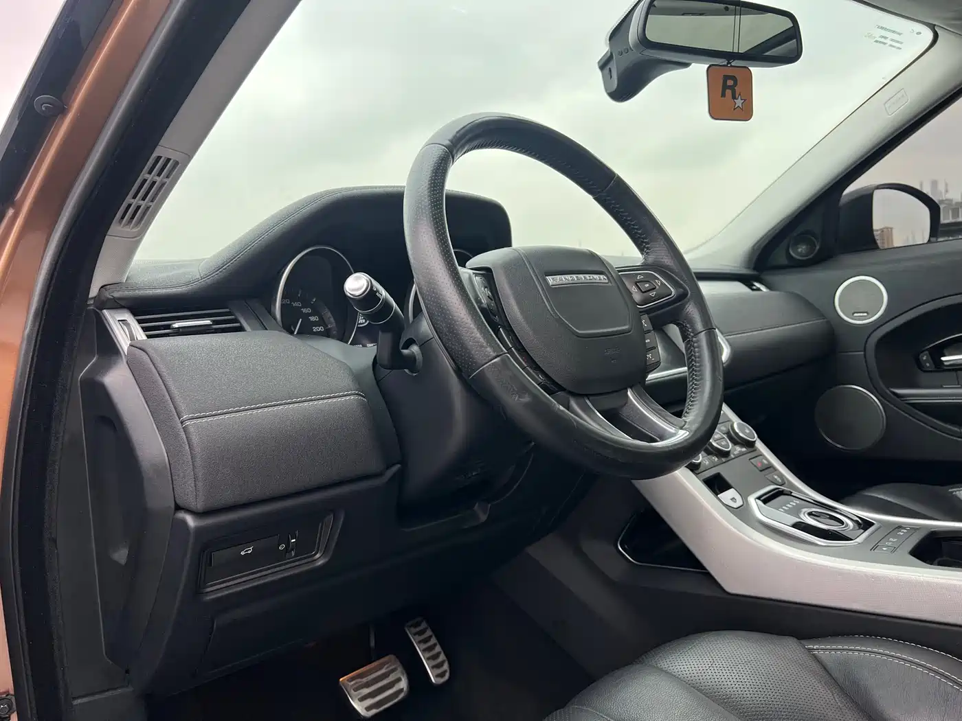 Land Rover Range Rover Evoque (Import) 2014 2.0T 5-door Limited Edition фото 14