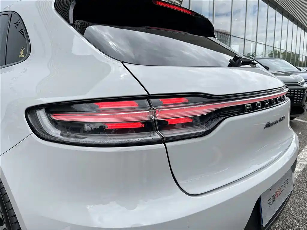 Porsche Macan 2017 Macan S 3.0T фото 28
