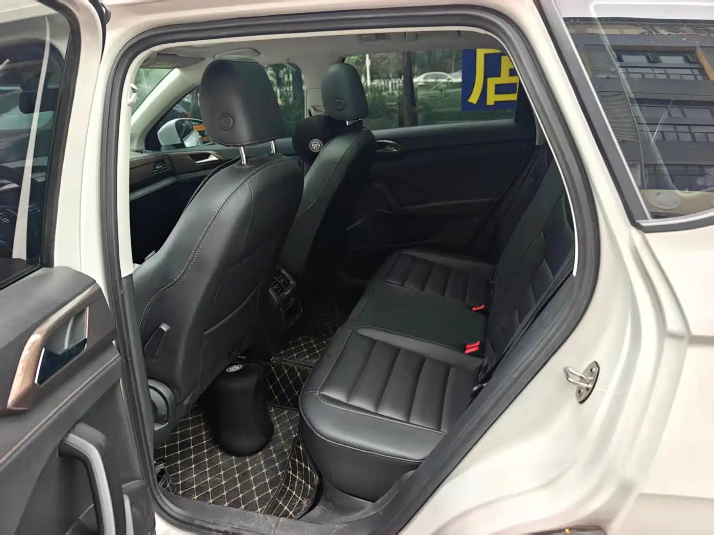 Volkswagen Tharu, миниатюра 8