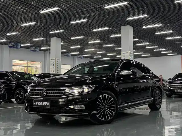 Volkswagen Magotan 200 2-Millionth Edition, 380TSI DSG, Флагман