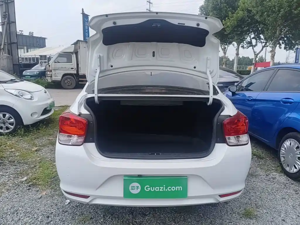 Photo 19 - Hyundai Verna