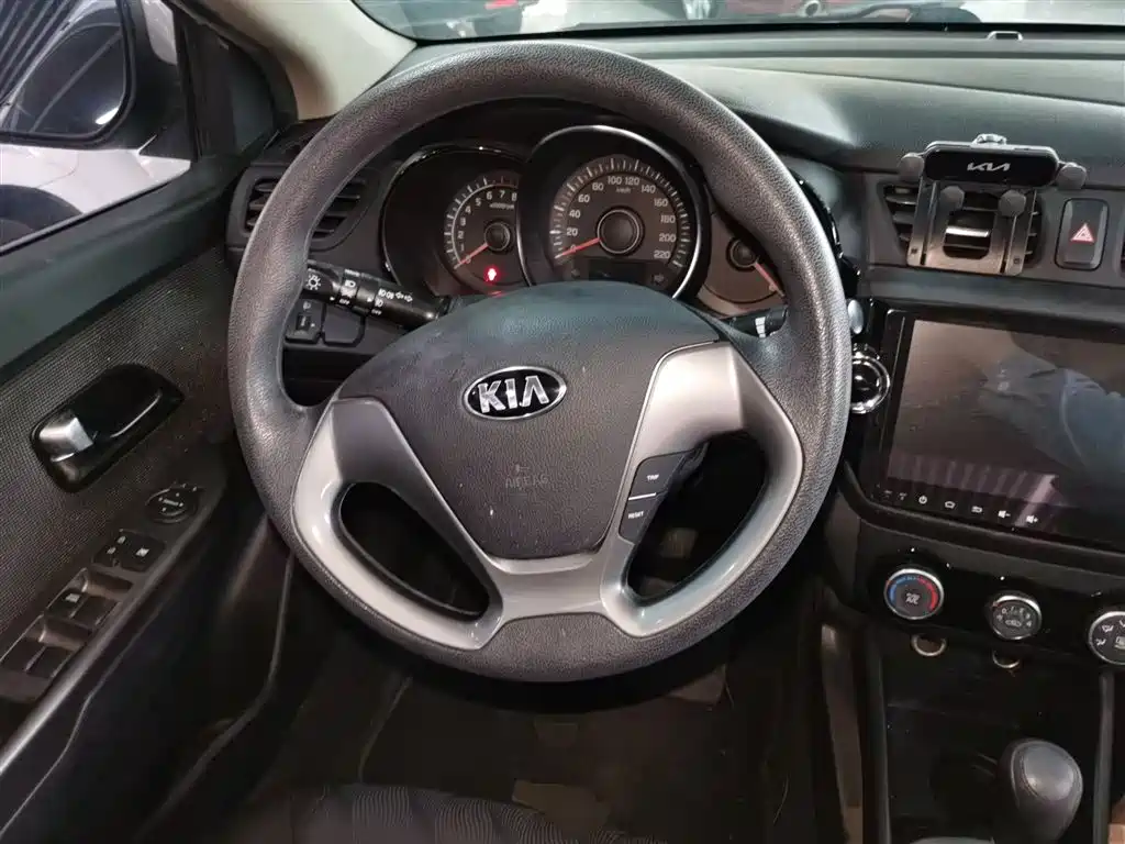 Kia K2 2015 Sedan 1.4L AT GLS фото 7
