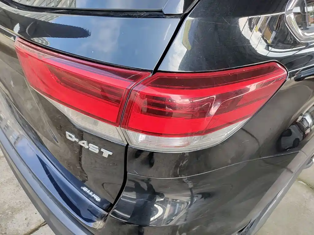Photo 8 - Toyota Highlander