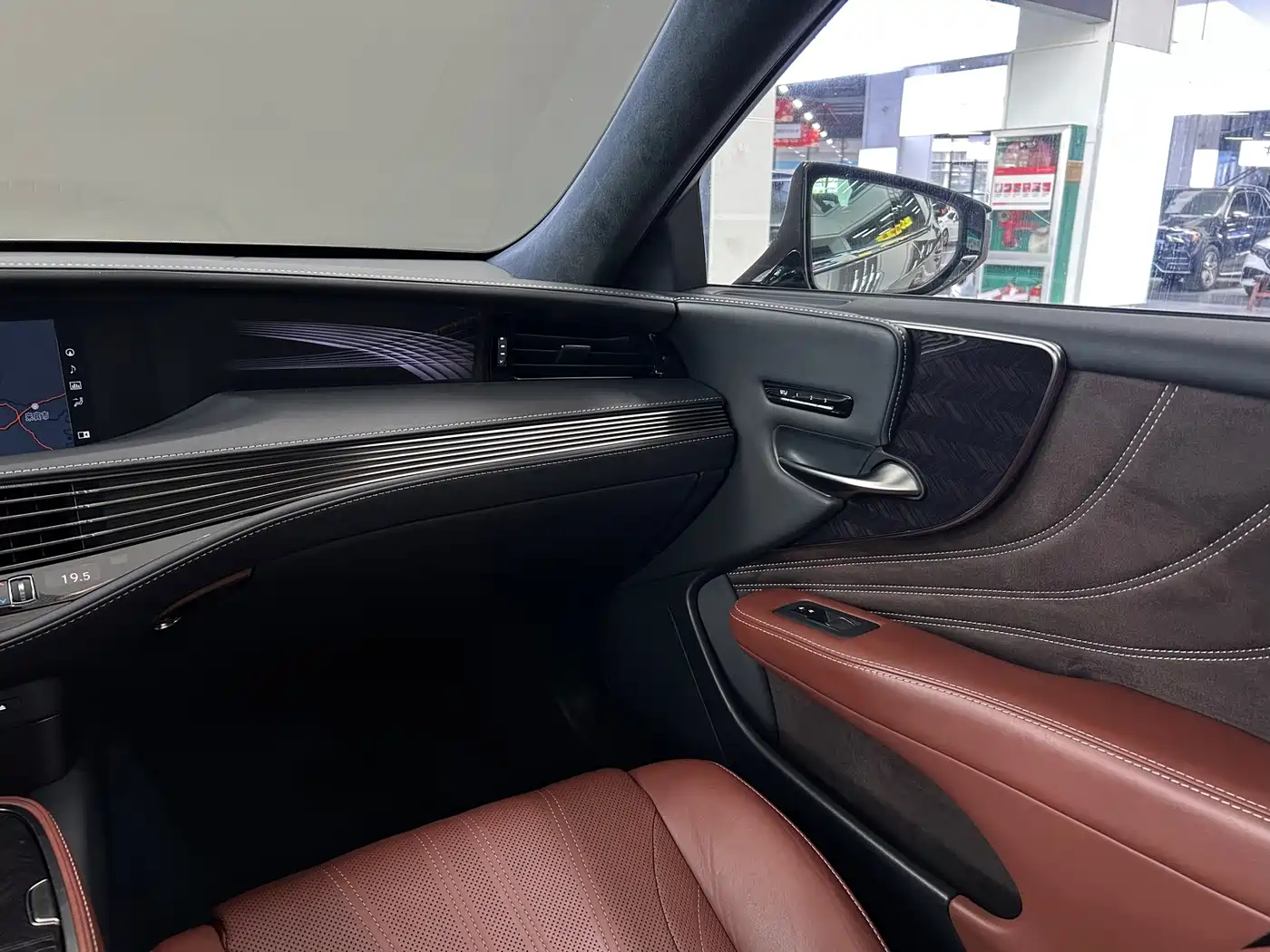 LEXUS LS