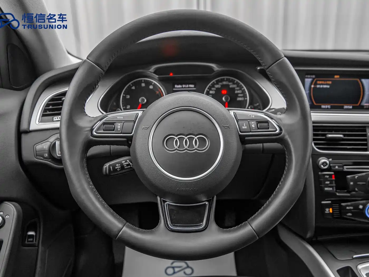 Audi A4L 2013 35 TFSI Automatic Standard фото 17
