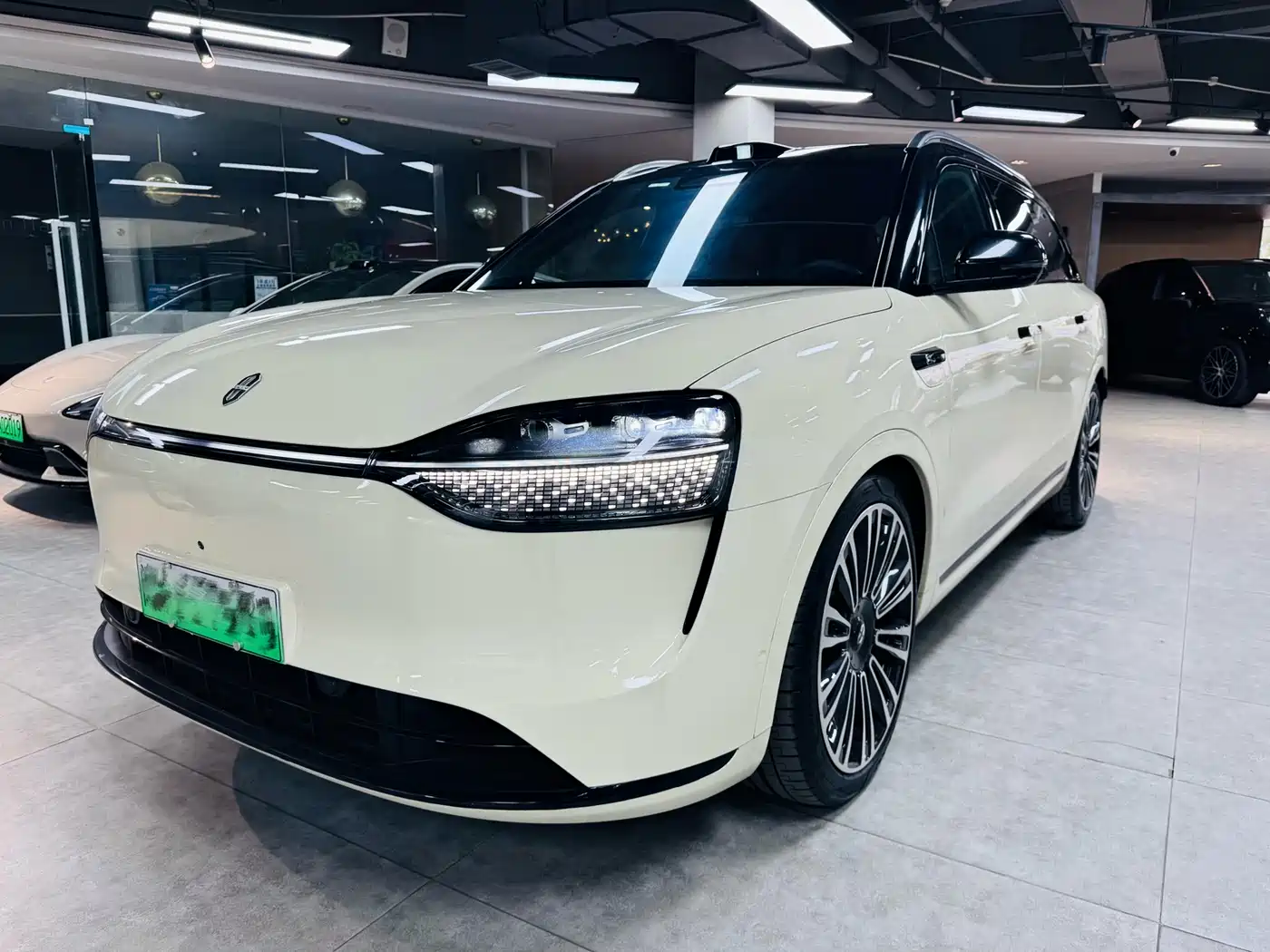 AITO Wenjie AITO M9 2024 Extended Range Ultra 42kWh 6-Seater
