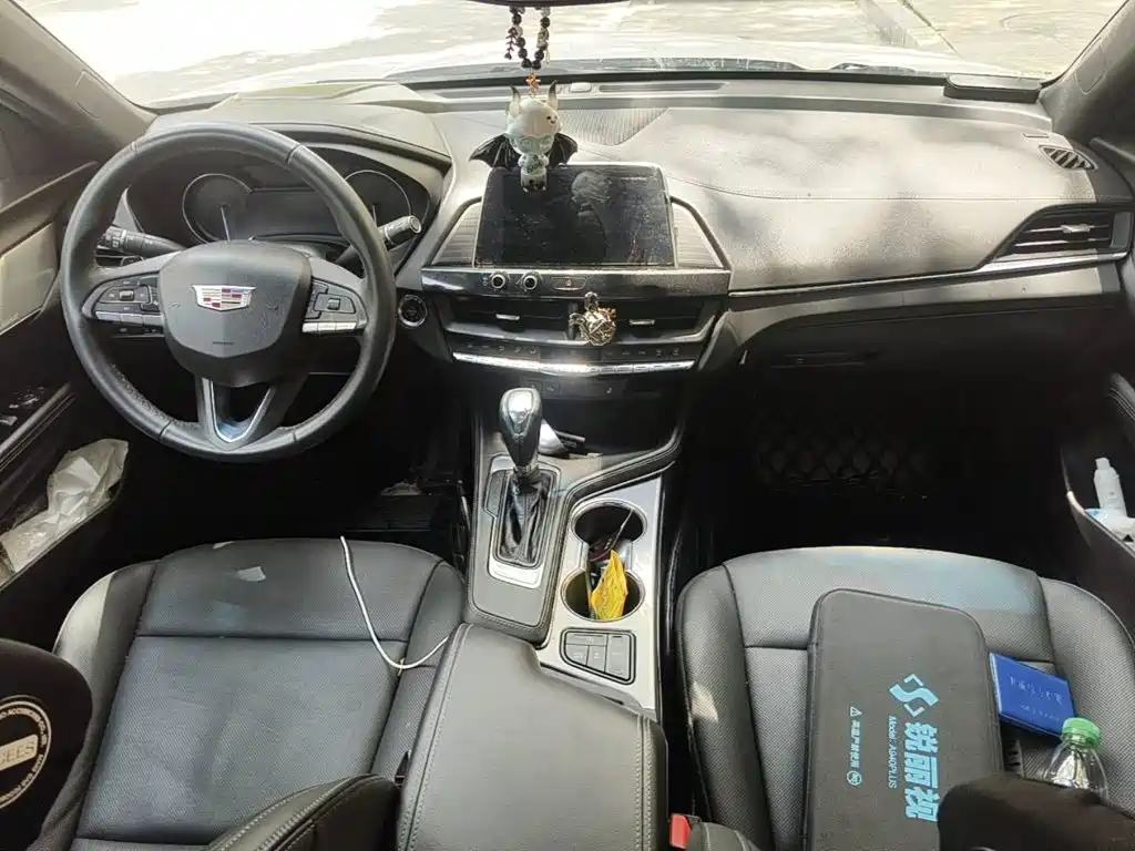 Cadillac CT4 2023 2022 28T Luxury Model