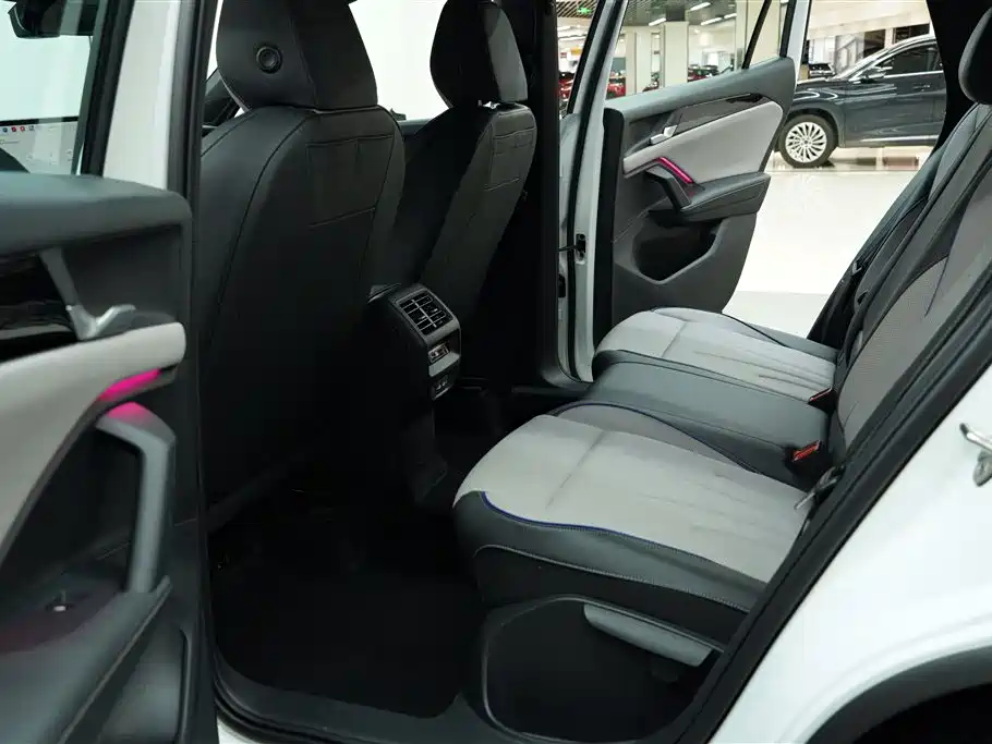 Volkswagen Tayron 2025 2025 Tayron L 330TSI 2WD Elite City Package