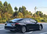Фото 4 - Toyota Camry