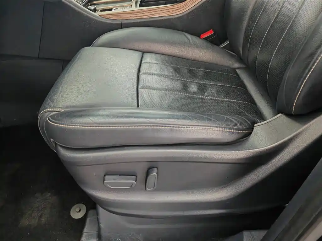 GAC Trumpchi Trumpchi M8 2018 320T Premium Edition фото 20