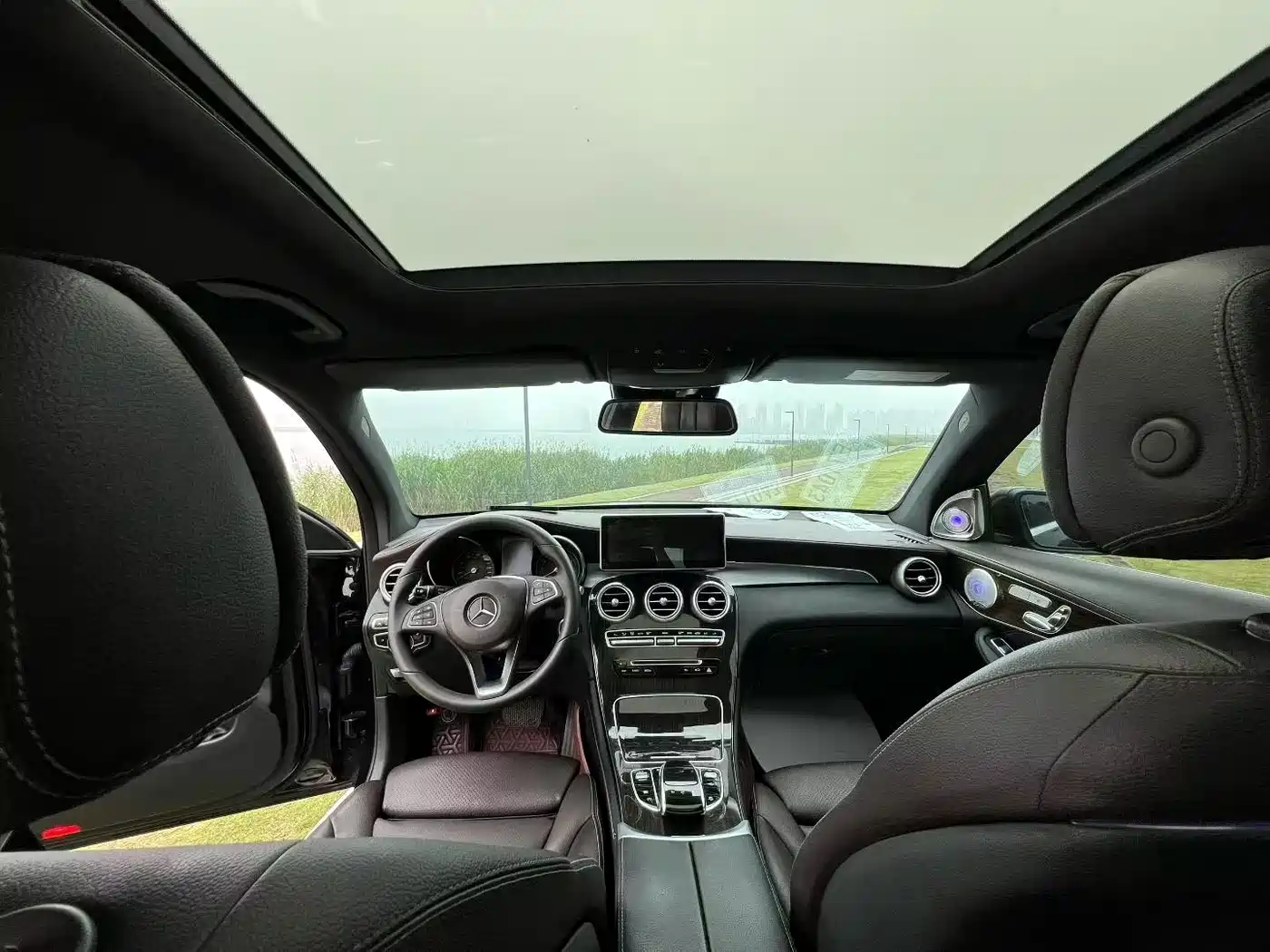 Mercedes-Benz GLC 2017 GLC 260 4MATIC Luxury фото 6