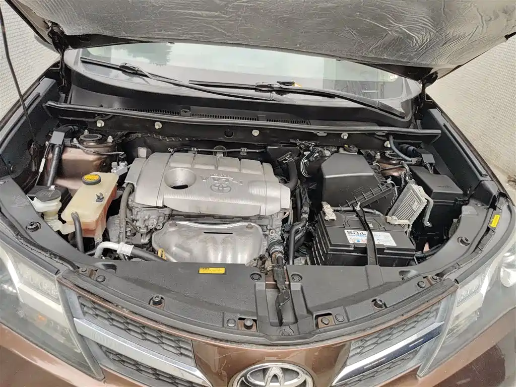 Toyota RAV4 Rongfang 2013 2.5L Auto 4WD Elite фото 10
