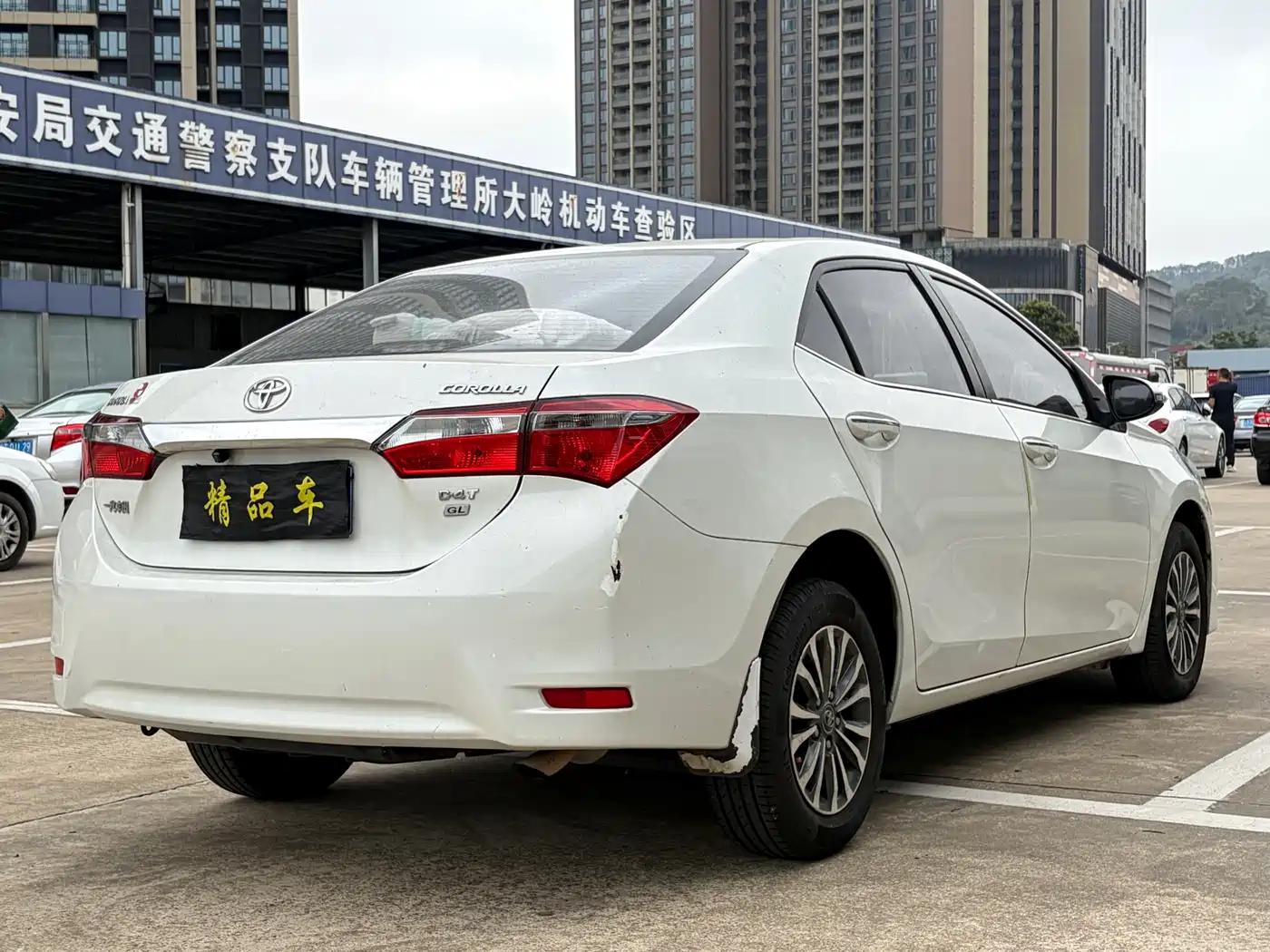 Toyota Corolla 2017 Facelift 1.2T S-CVT GL фото 7