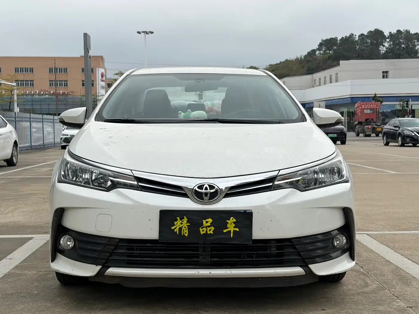 Toyota Corolla 2017 Facelift 1.2T S-CVT GL фото 2