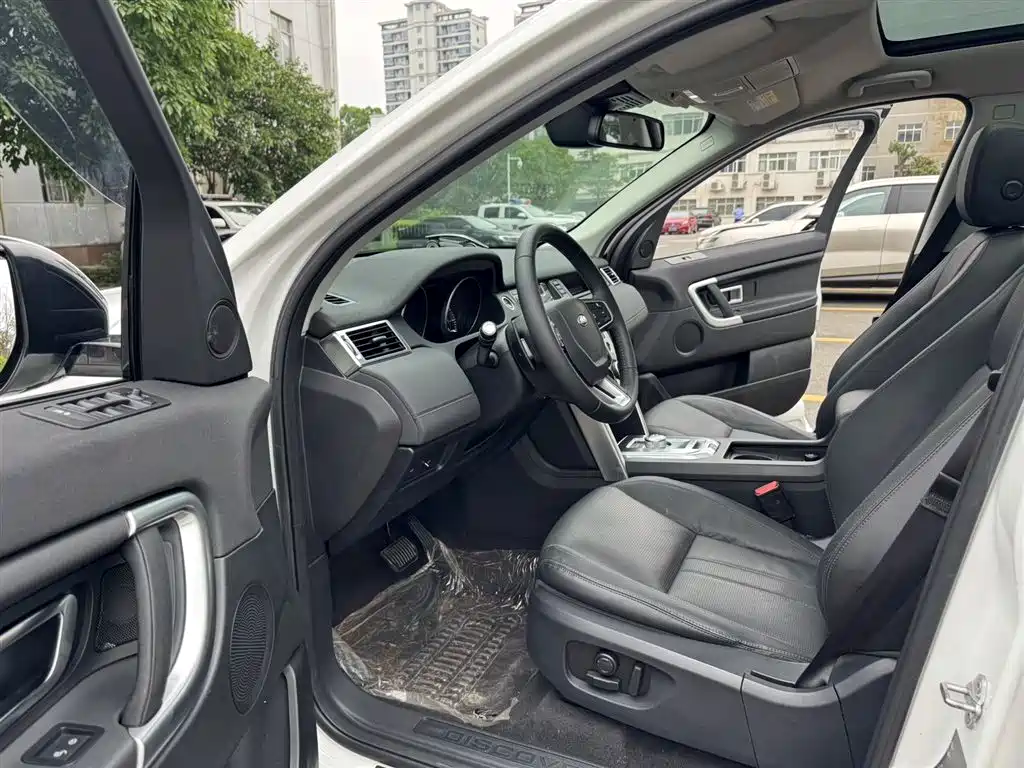 Land Rover Discovery Sport 2016 2.0T SE фото 9