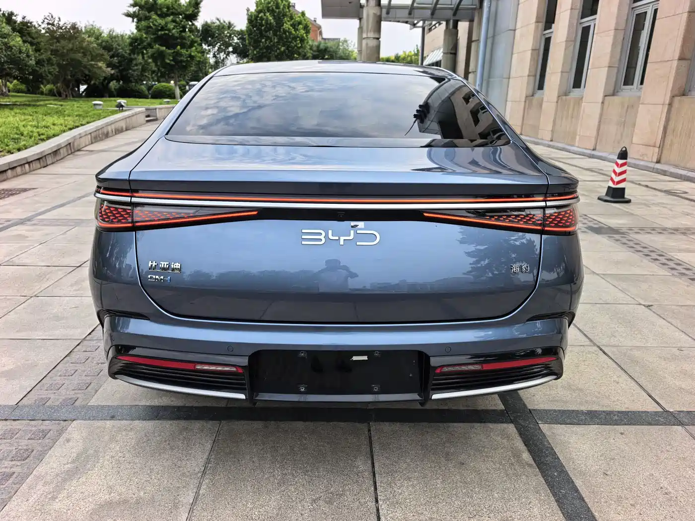BYD Seal 2023 DM-i 1.5T 121km Flagship фото 5