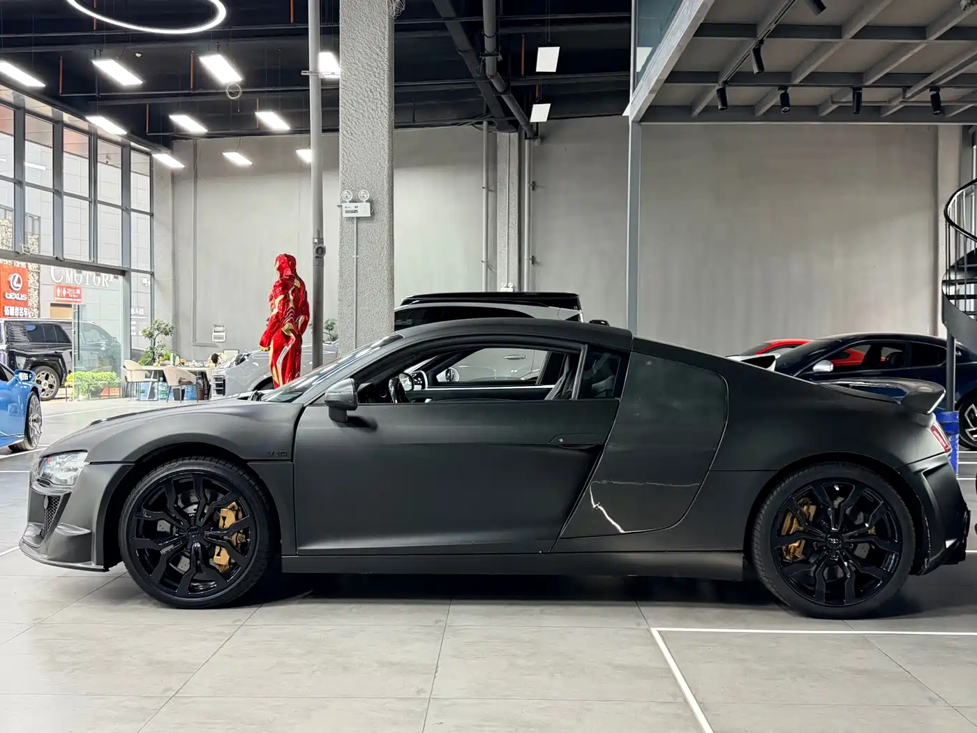 Фото 3 - Audi R8