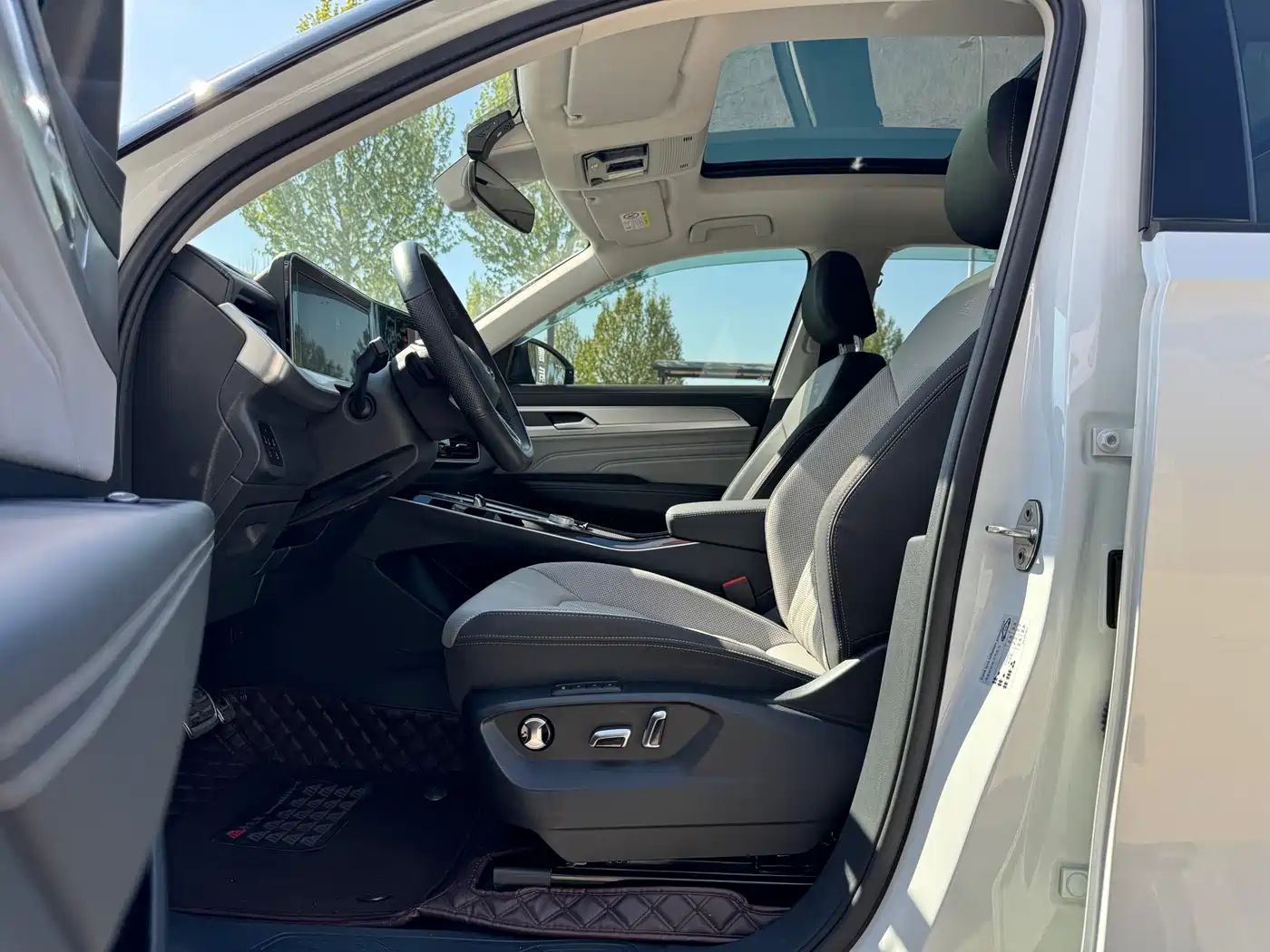 Volkswagen Talagon 2023 380TSI 4WD R-Line Touring Edition фото 9