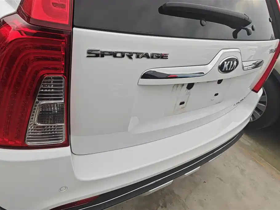 Kia Sportage 2013 2.0L Automatic 2WD DLX фото 4