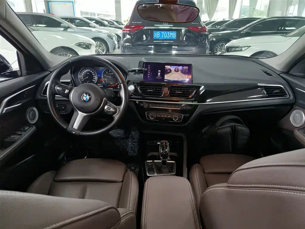 BMW 1-SERIES