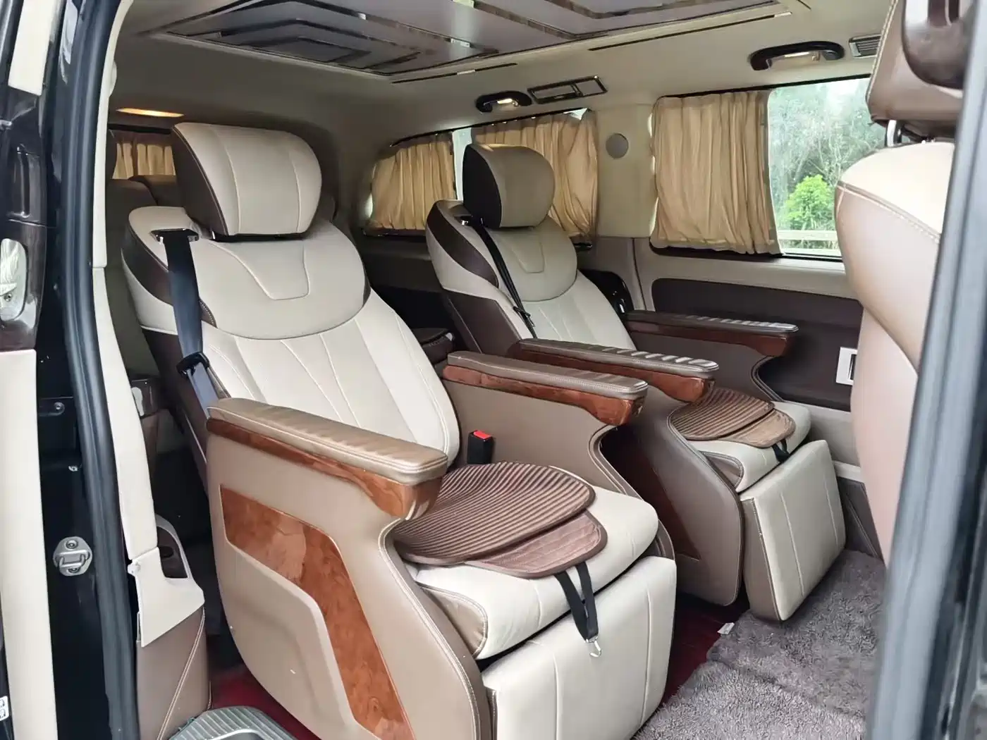 Mercedes-Benz Vito 2018 2.0T Elite Edition 7-seater China VI фото 4