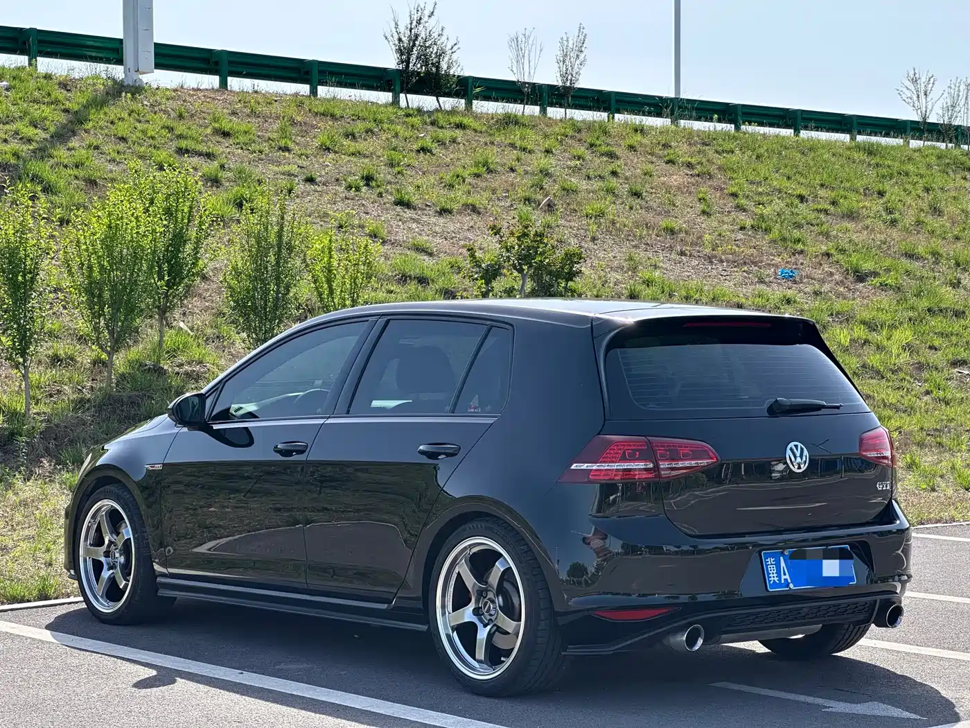 Volkswagen Golf GTI 2016 2.0TSI GTI фото 10