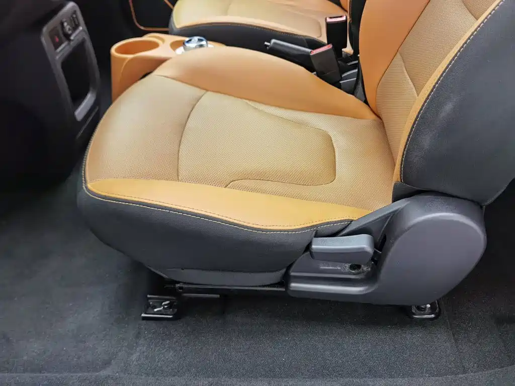 QQ New Energy Little Ant 2019 2018 400 4-Seater Premium Smart Edition
