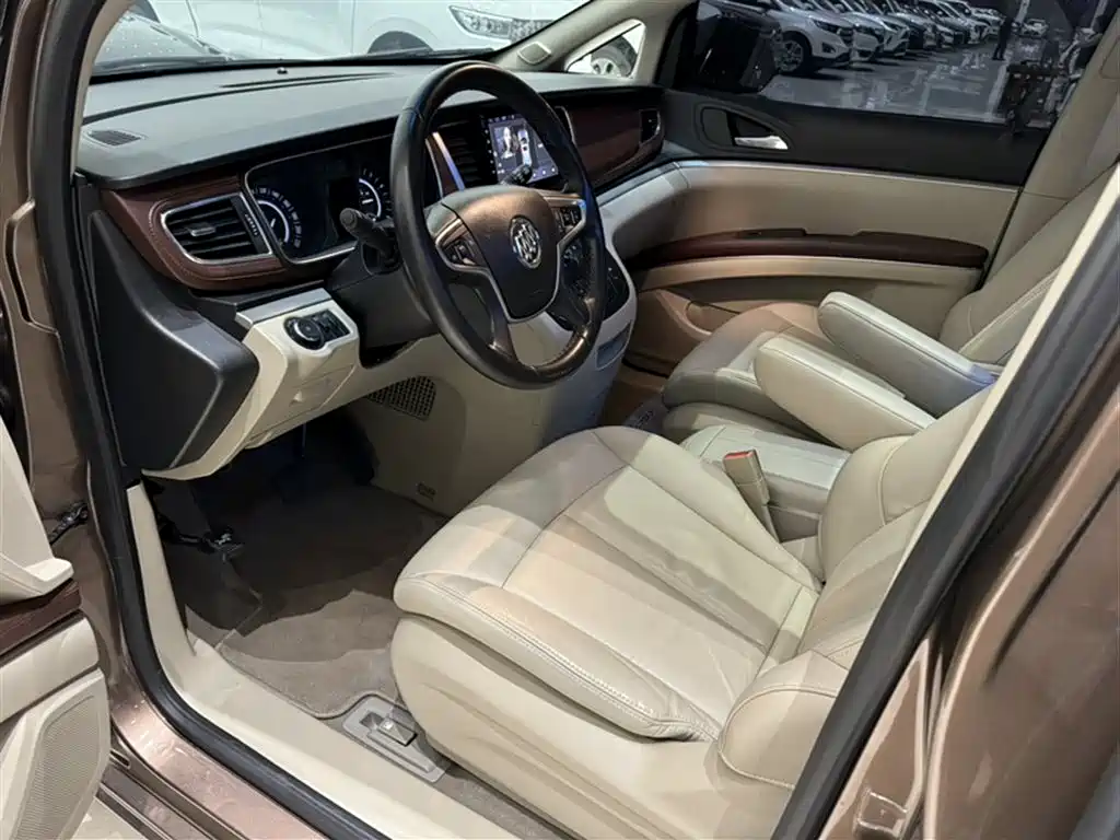 Buick GL8 2018 28T Luxury Model China VI фото 11
