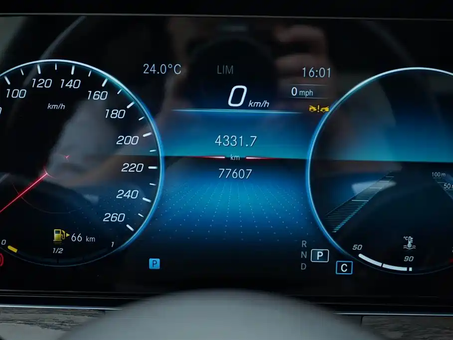 Mercedes-Benz E-Class 2023 E 300 L Luxury фото 8
