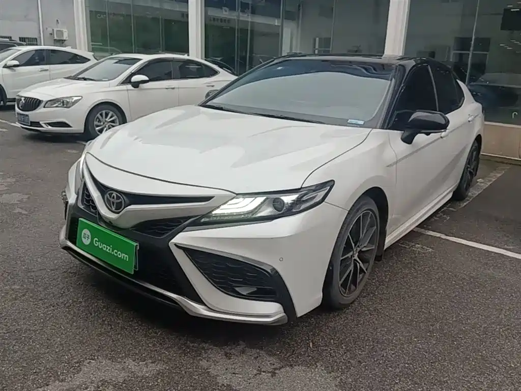 Toyota Camry 2021 2.5S Feng Shang Edition фото 2