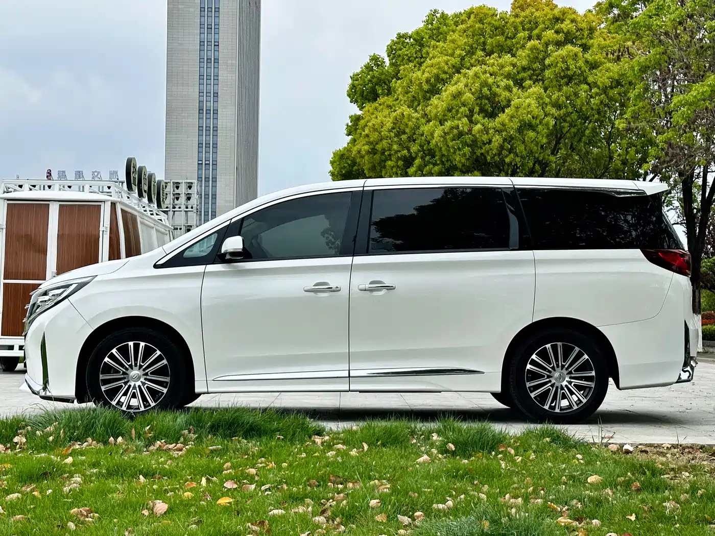 GAC Trumpchi Trumpchi M8 2021 Leading Show Series 390T Prestige Edition фото 7