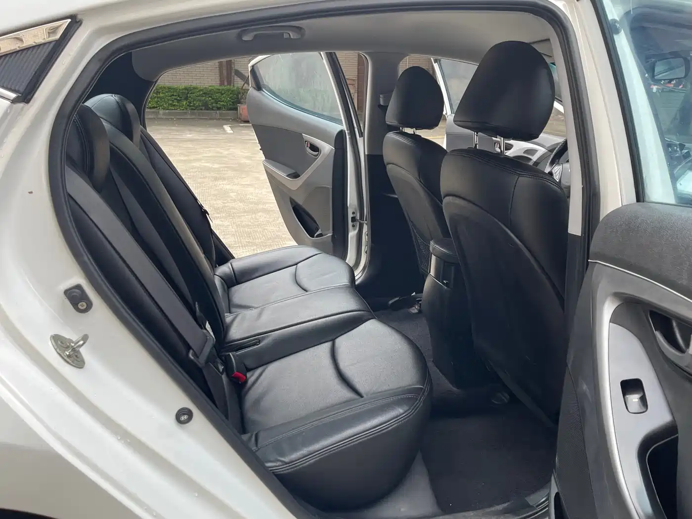 Hyundai Langdong 2016 1.6L Automatic Smart Edition фото 12