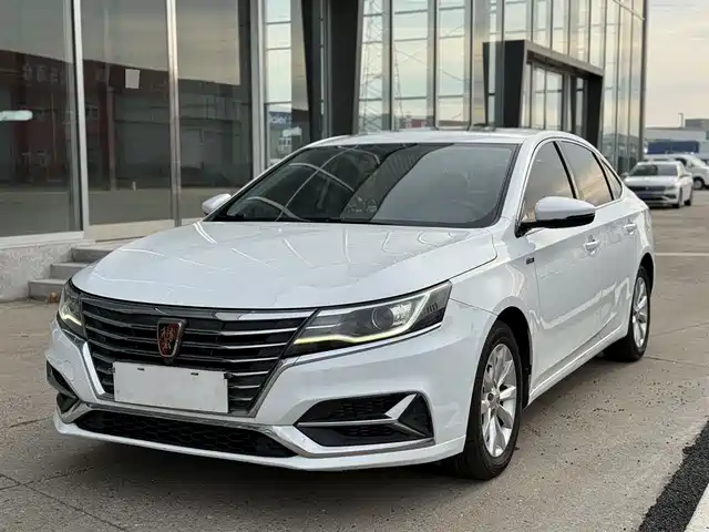 Roewe Roewe i6 New Energy 2017 45T Hybrid Connected Smart Enjoyment Edition