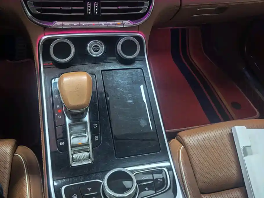 Hongqi H9 2020 2.0T Smart Connection Qi Xiang Edition фото 11